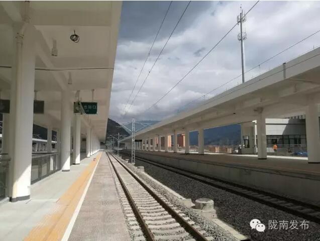 蘭渝鐵路最新進展！除胡麻嶺隧道外已全線鋪通