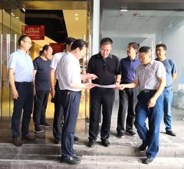 隴南市委常委、組織部部長(zhǎng)楊郃調(diào)研指導(dǎo)市龍江城鄉(xiāng)發(fā)展集團(tuán)公司黨建工作