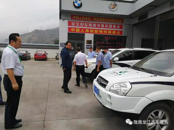 金錘鈑金，銀槍噴漆！龍江汽修值得信賴！