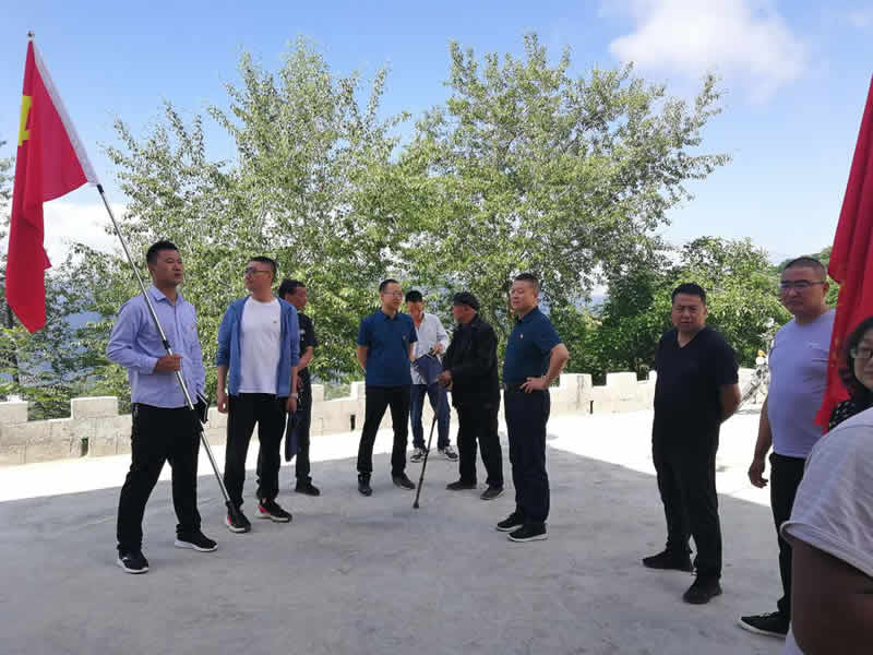 “感黨恩、憶黨史”，--市龍江城鄉(xiāng)發(fā)展集團公司開展慶祝建黨99周年主題黨日活動